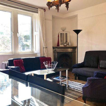Lauras Townhouse Apartments Dressmakers Salon Bath Buitenkant foto