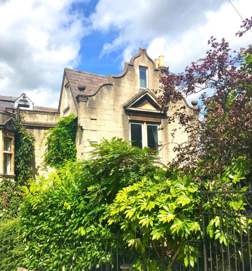 Lauras Townhouse Apartments Dressmakers Salon Bath Buitenkant foto