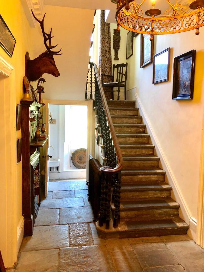 Lauras Townhouse Apartments Dressmakers Salon Bath Buitenkant foto