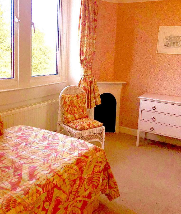 Lauras Townhouse Apartments Dressmakers Salon Bath Buitenkant foto